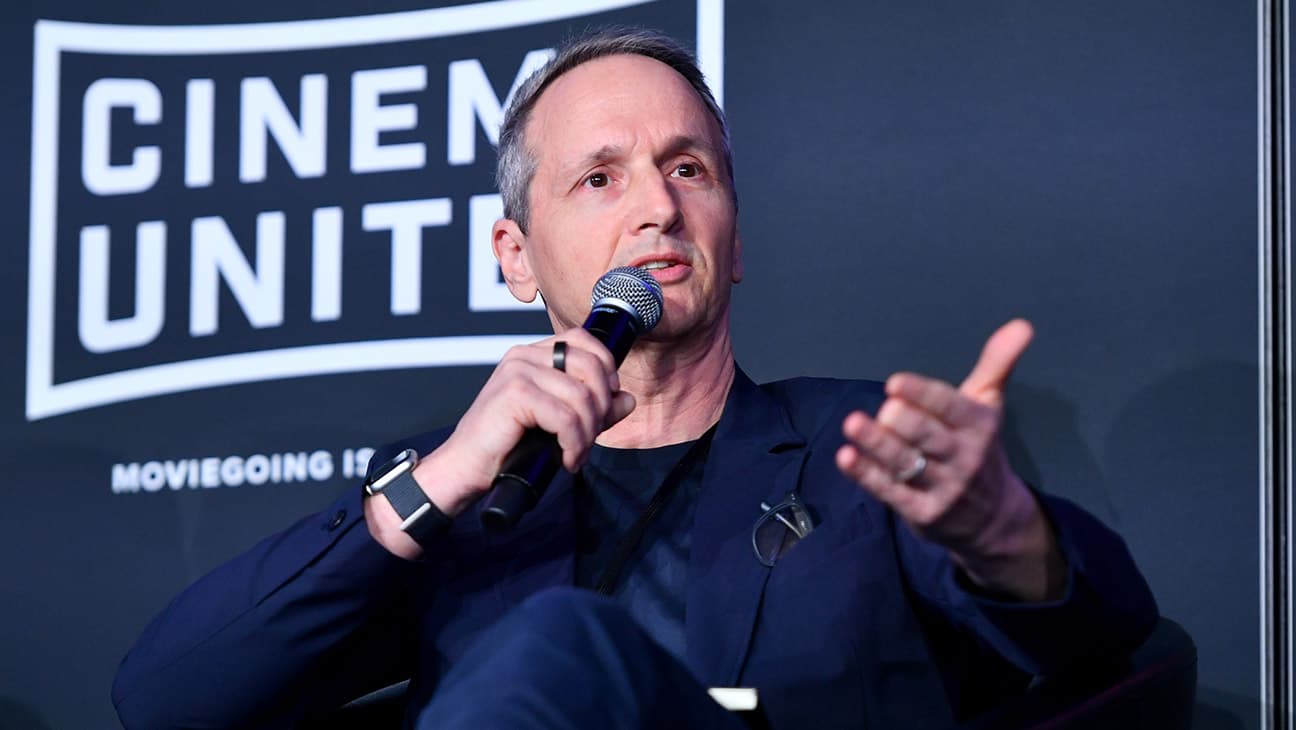 Tom Quinn'in neon devriminde
