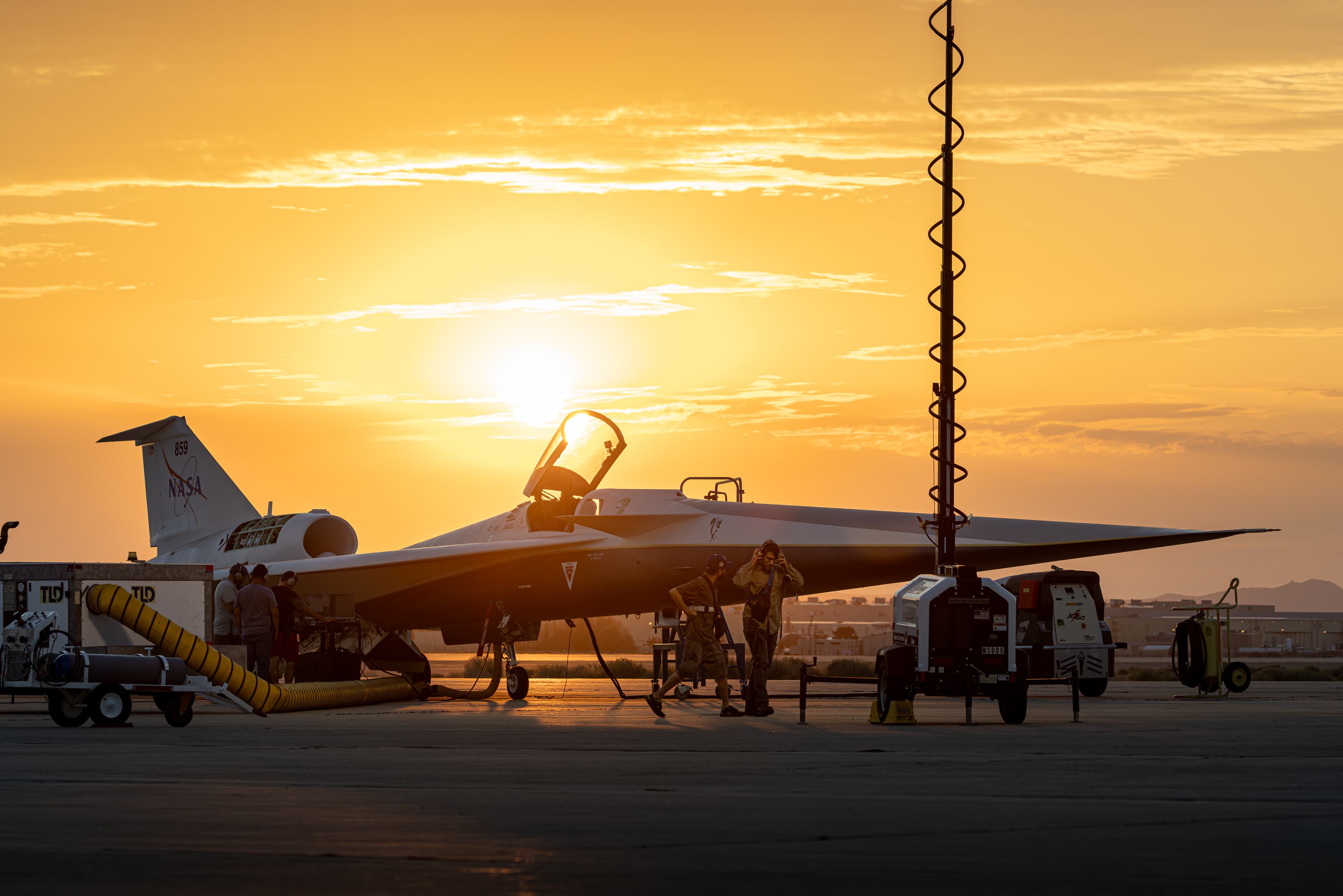 NASA'nın Sunrise'da X -59 - NASA