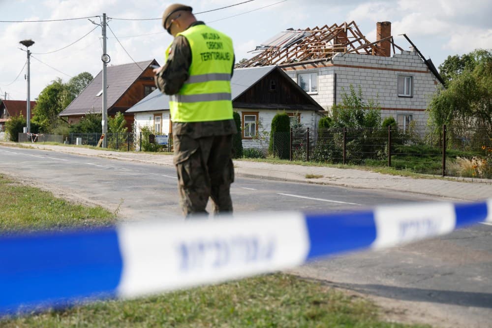 NATO, Rus dronlarını Polonya'ya vuruyor