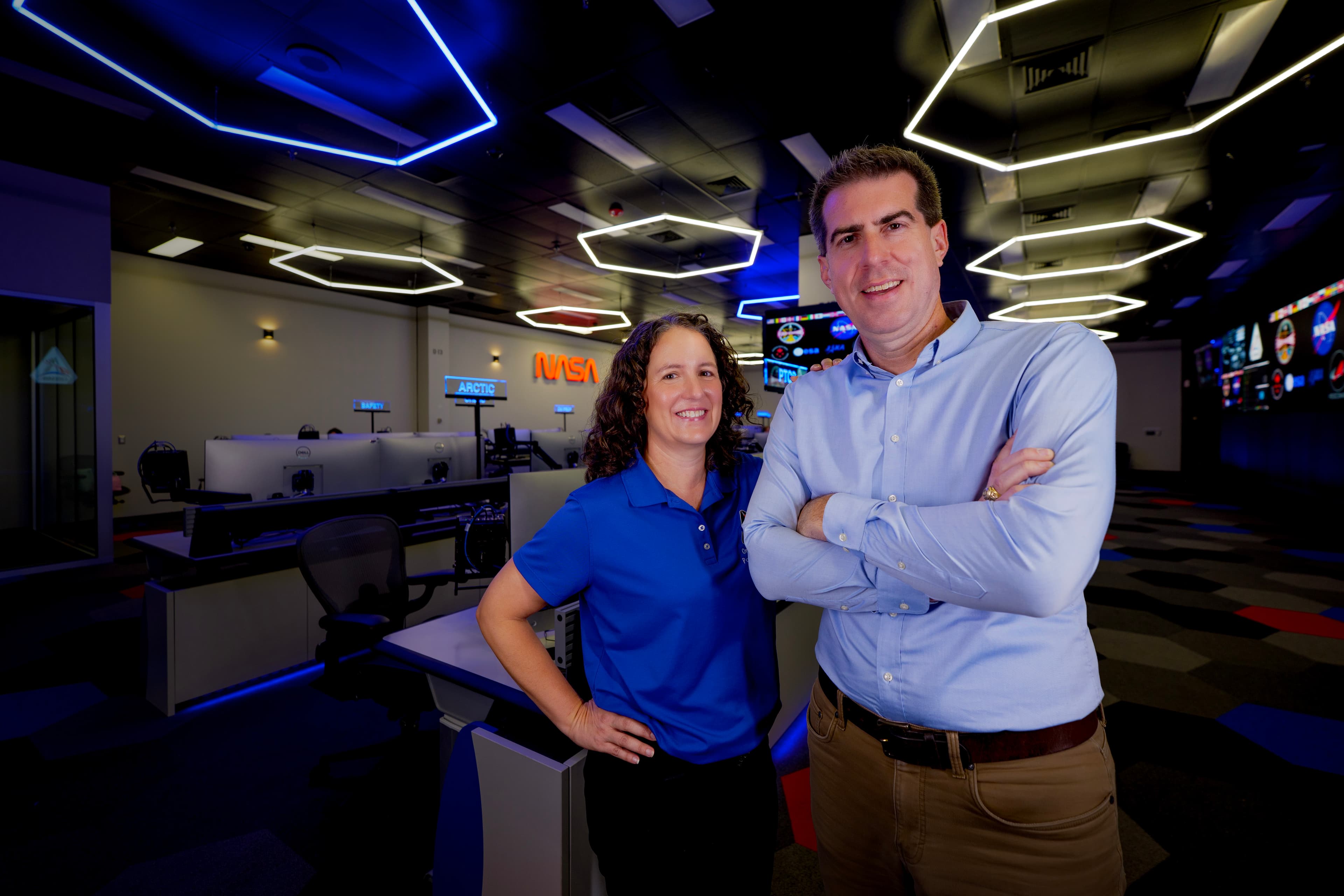 Ben Artemis'im: Jen Madsen ve Trey Perryman