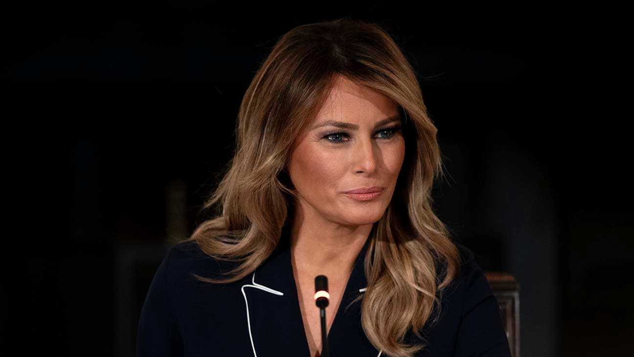 Sahte Melania Trump 'Vanity Fair' Cover Dupes Fox News Anchor