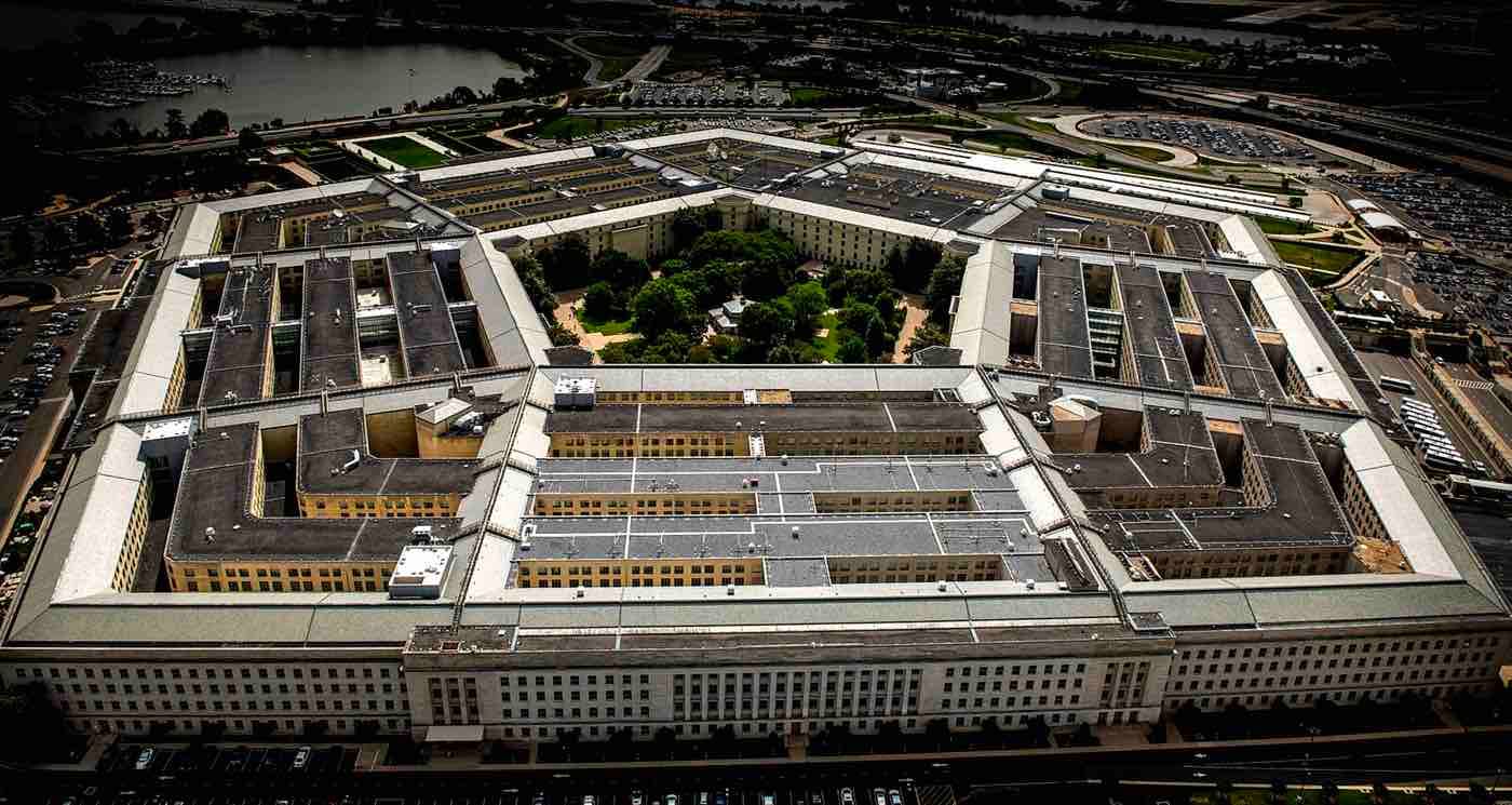 Pentagon, sızıntılara çarpışmaların ortasında katı NDA'lar ve rastgele poligraflar uygulamak için hareket ediyor