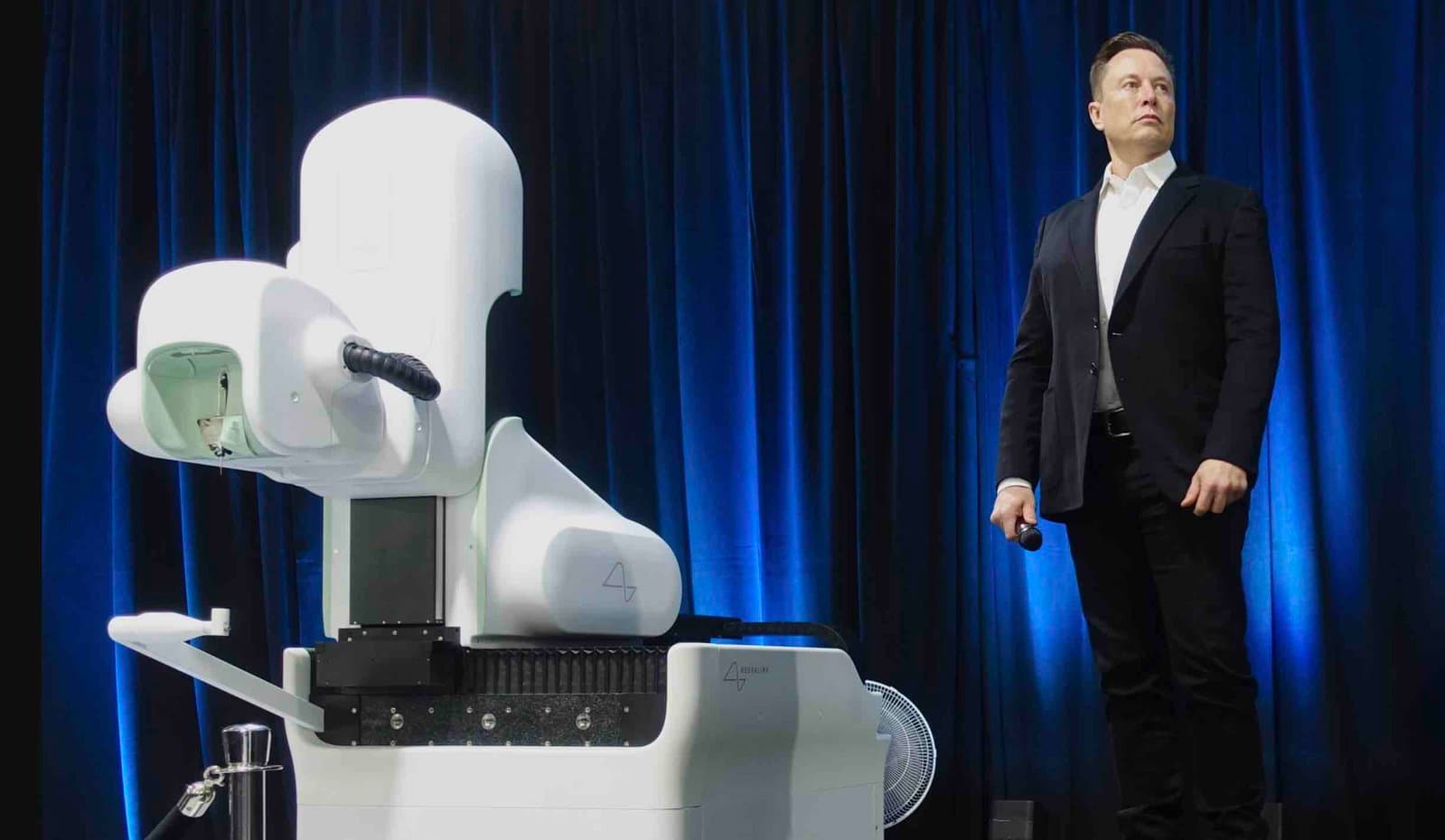 Neuralink, Rakipleri Ağırlaştıkça 'Yüksek Hacimli' Beyin İmplantı Üretimini Başlatacak