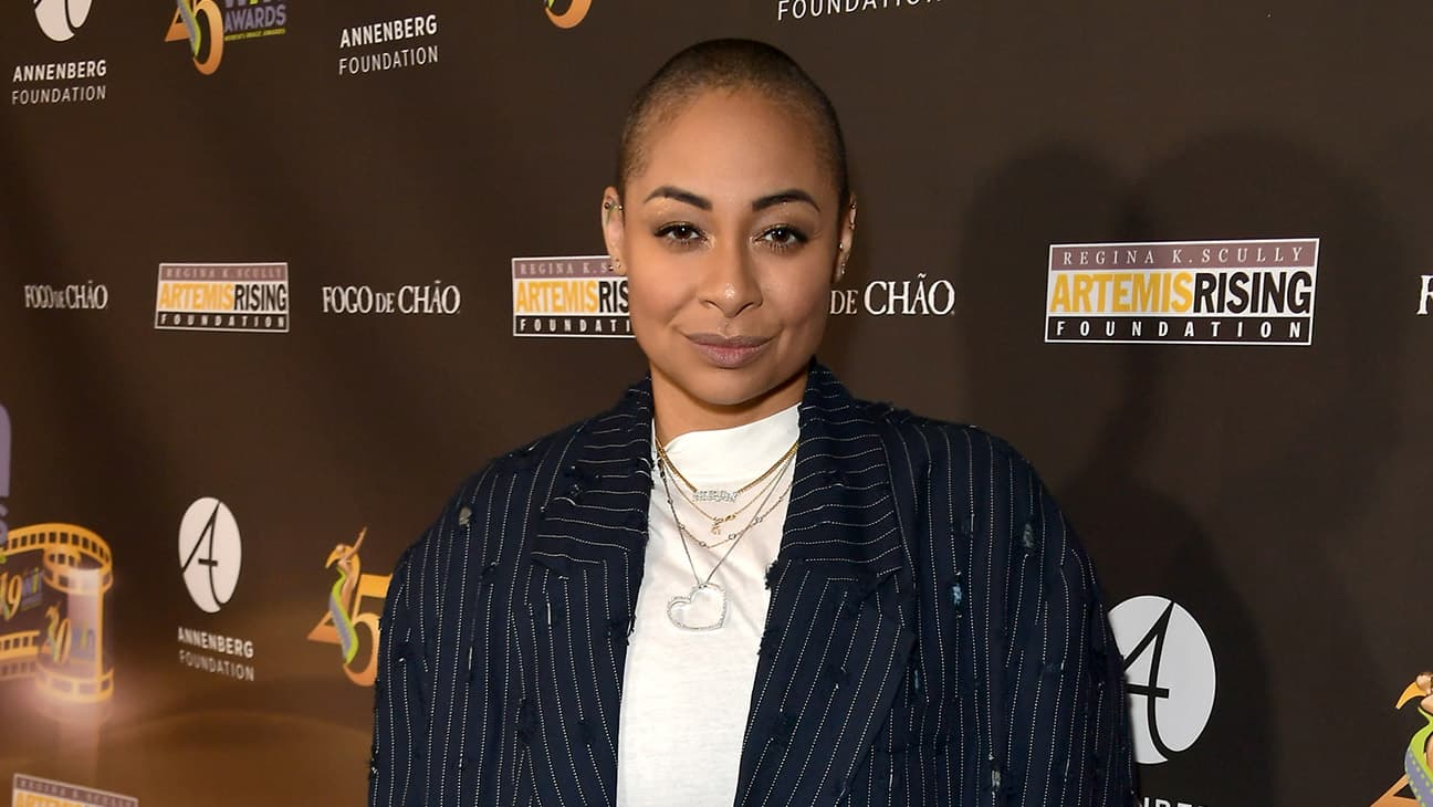 Raven-Symoné, Bill Cosby İddialarını 'Cosby Show'dan 'Ayırdı'