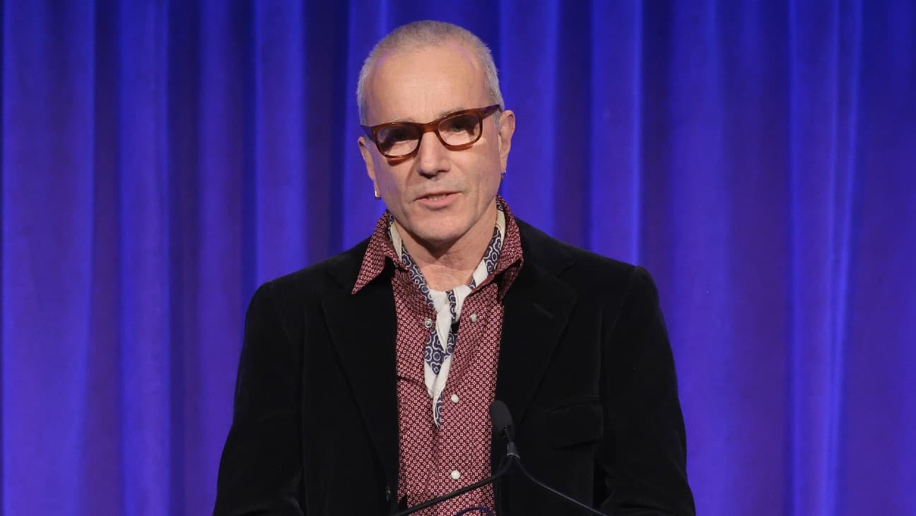 Daniel Day-Lewis Emeklilik Duyurusuna Pişmanlık Ediyor