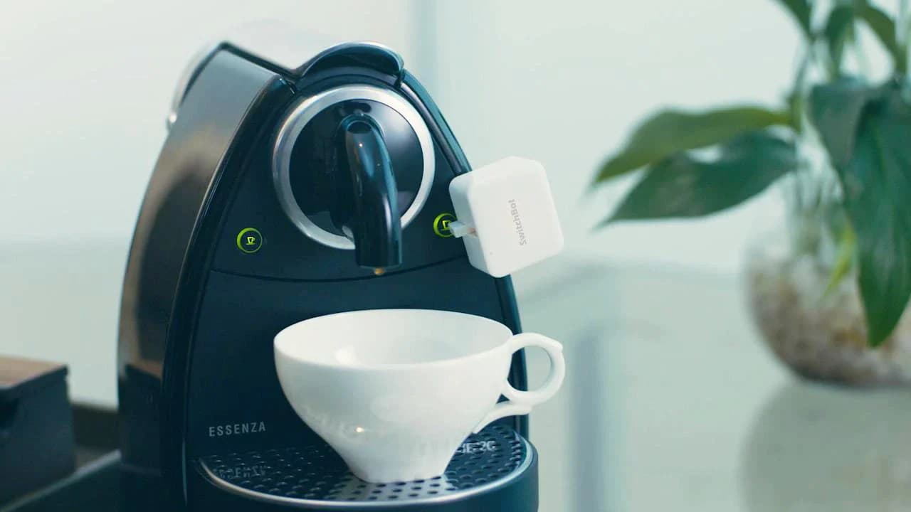 İndirimli SwitchBot Bot, monitörünüze ve kahve makinenize yalnızca 24 $ karşılığında akıllı özellikler ekleyebilir