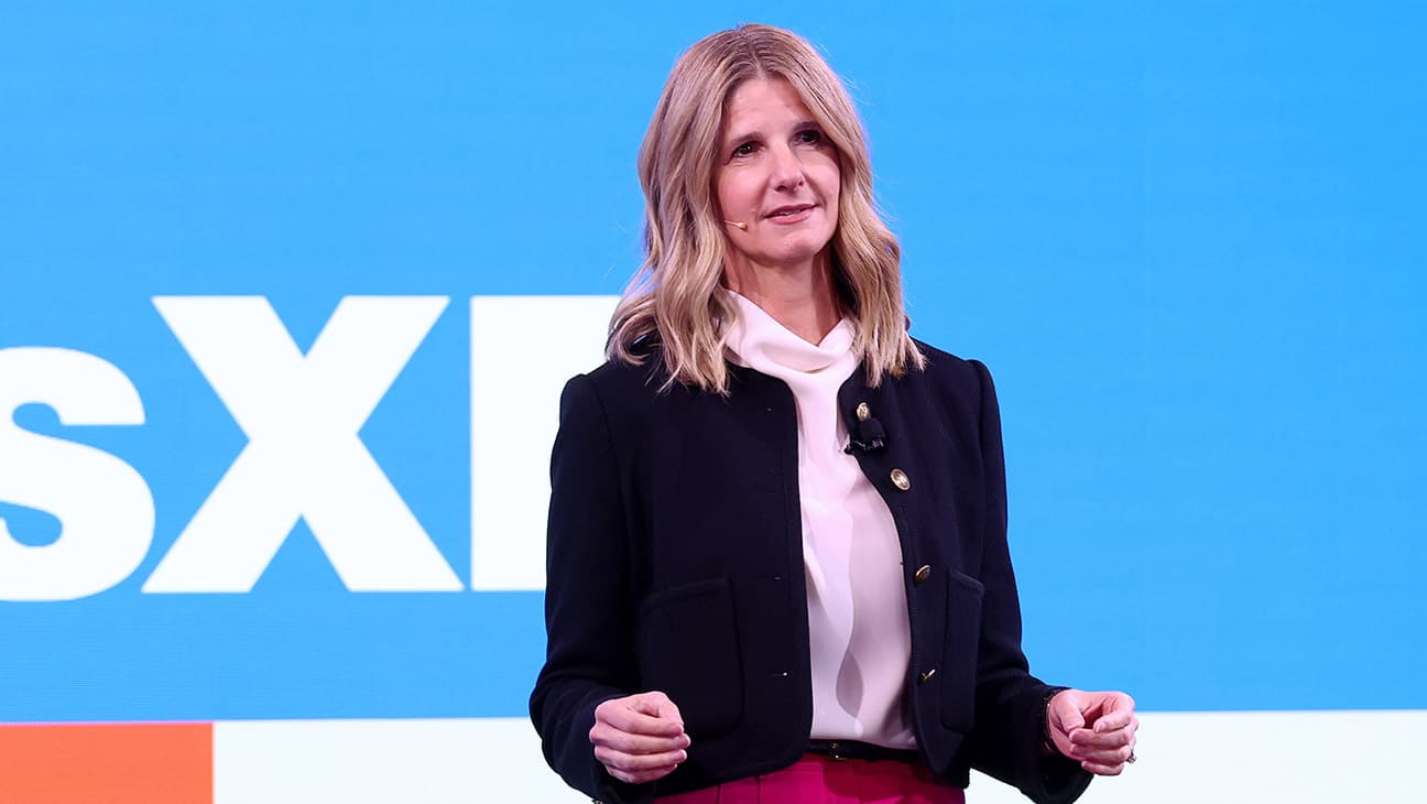 Siriusxm 33 milyon ücretli aboneyi rapor ediyor, podcast'teki güç