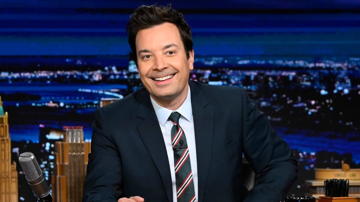 Jimmy Fallon, Kimmel'in geri dönmesini umduğunu söylüyor, Trump ile alay ediyor