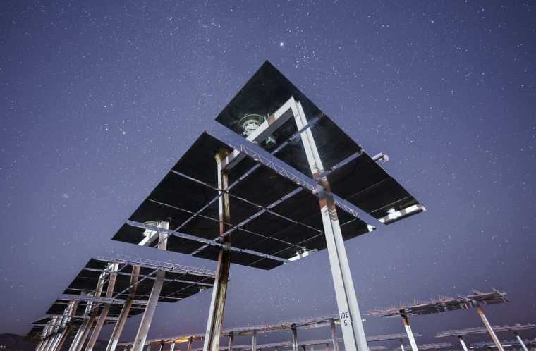 Bilim adamı, uzay aracı ve heliostatlarla asteroitler gibi dünyaya yakın nesnelerin tespitini gösteriyor