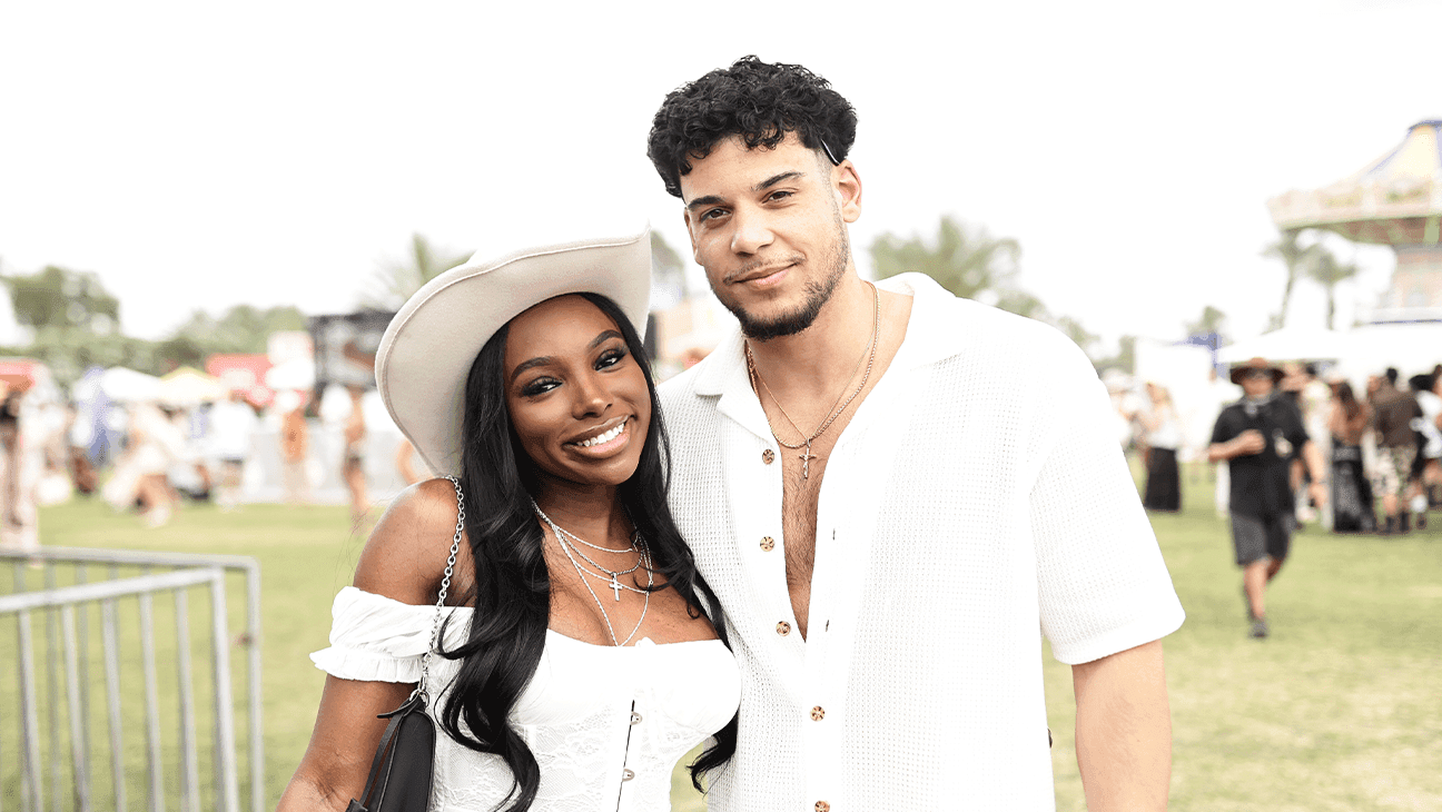 'Love Island USA' Stars Jana ve Kenny Sessizliği Bölünmeleri