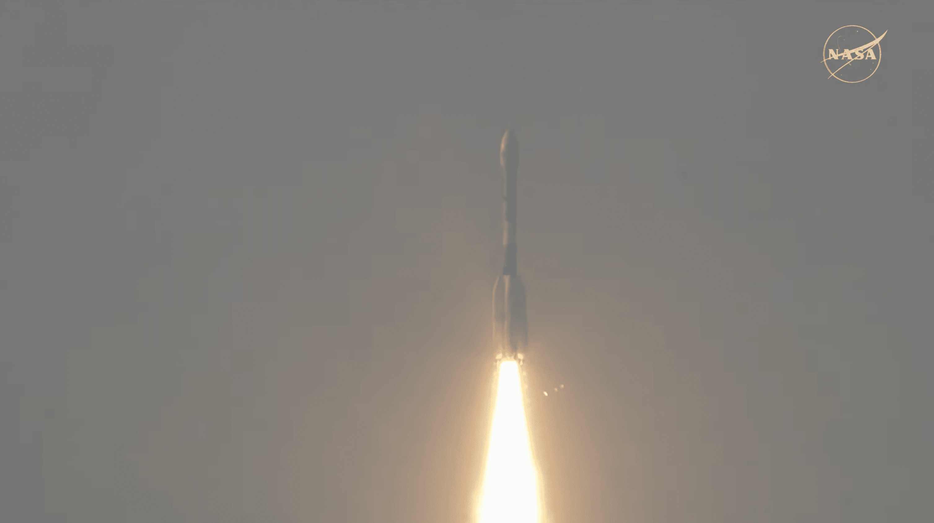Nasa-Isro uydu, Dünya'nın değişen yüzeylerini izlemek için kalkar