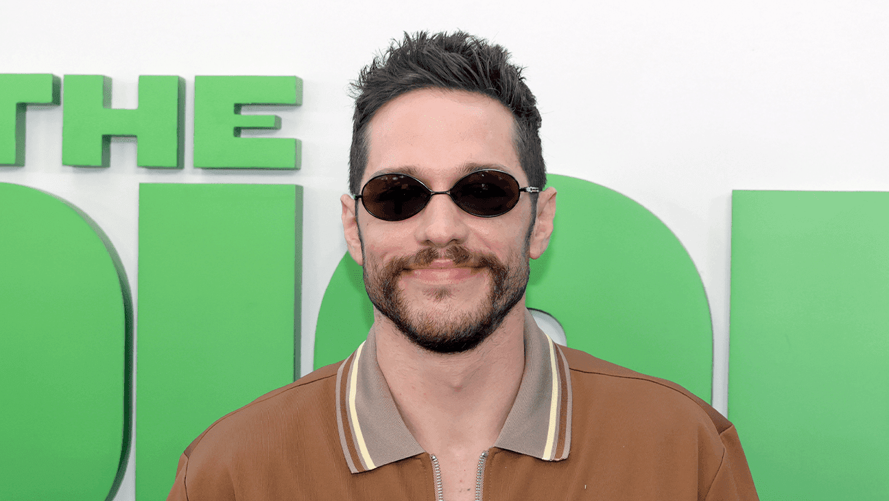 Pete Davidson, 'Saturday Night Live'a' can sıkıcı 'olduğunu düşünüyor