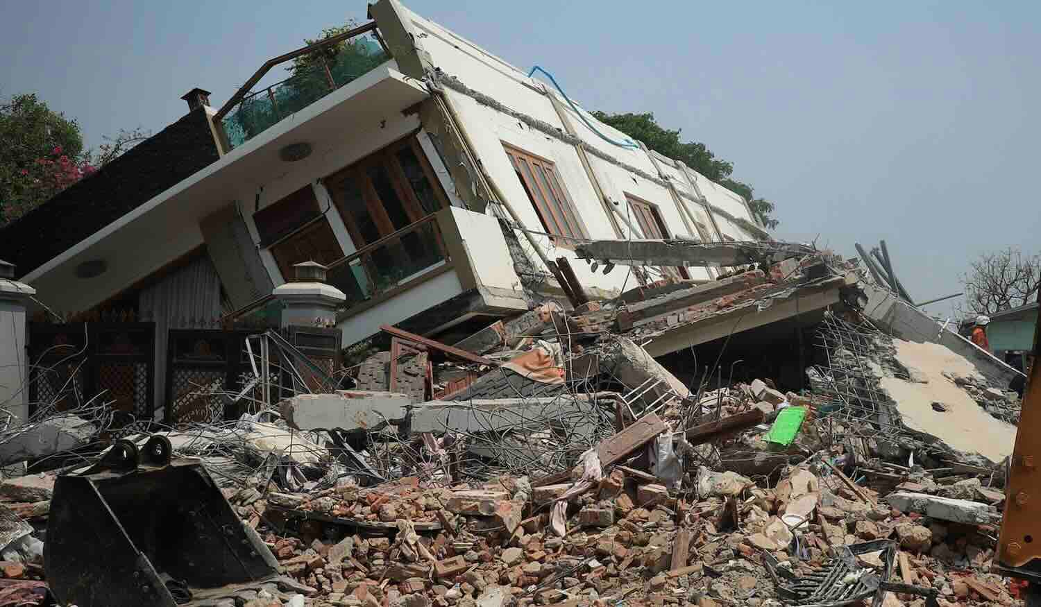 Sismologlar, Myanmar depremini yıkma sırasında nadir süper korkutucu olayını tanımlar