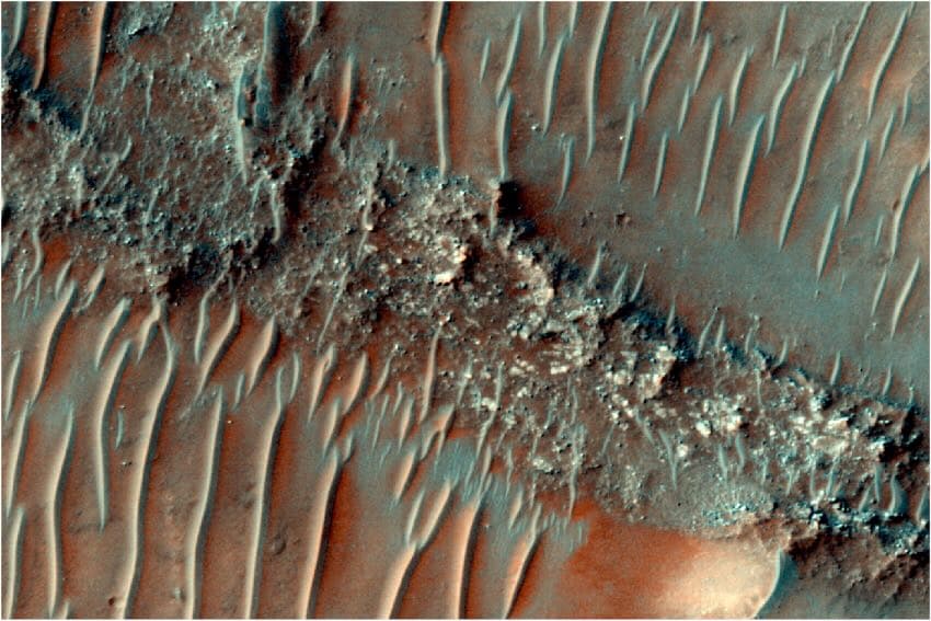 Unutulmuş bir Mars manzarası, kırmızı gezegendeki antik suya anahtar tutabilir