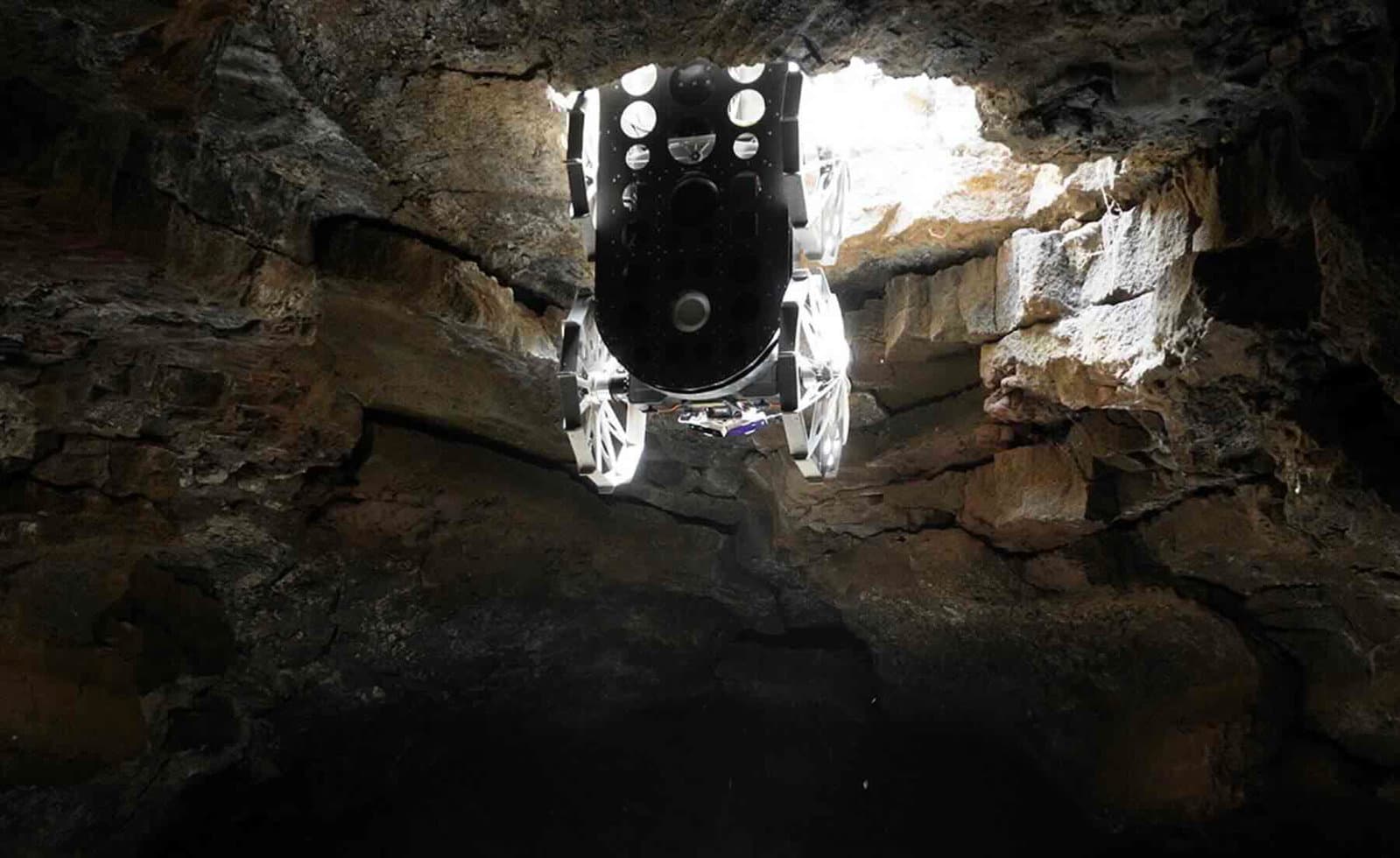 Bilim adamları bu robotları mağaralara gönderdi - buldukları şey ayda ve Mars'ta yeraltı keşiflerine yol açabilir