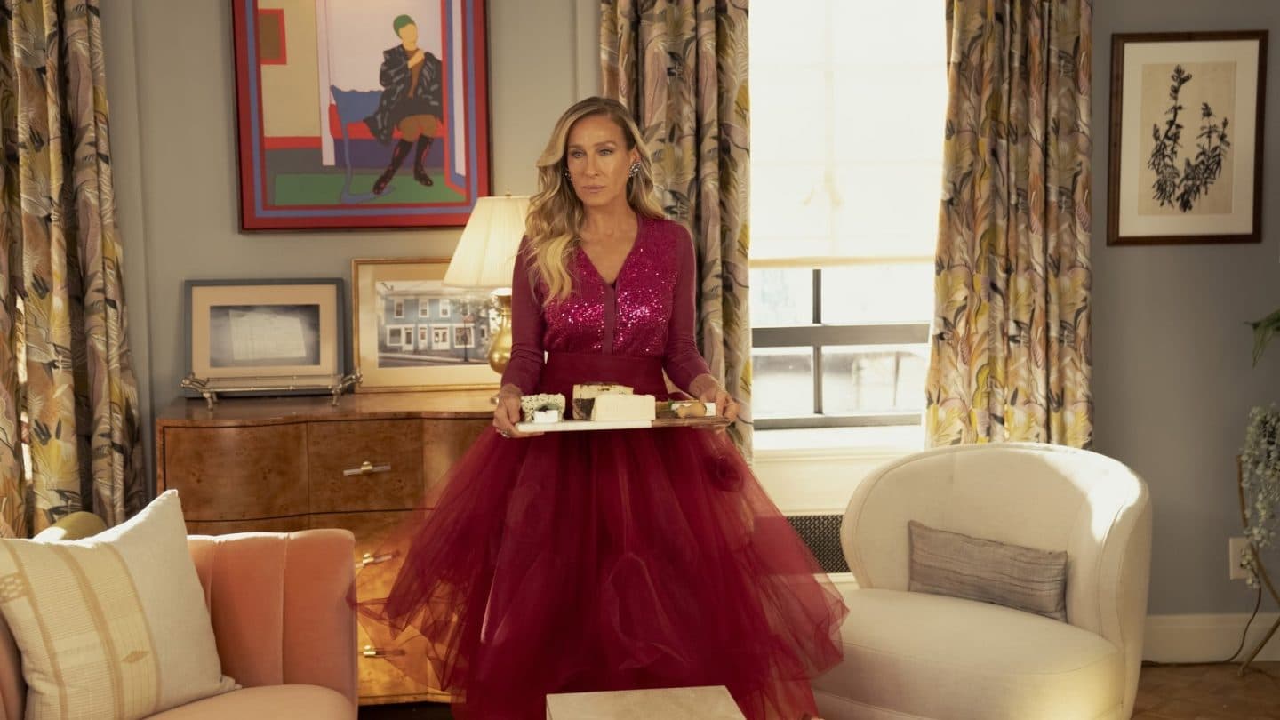Carrie Bradshaw bir fısıltıyla çıkıyor