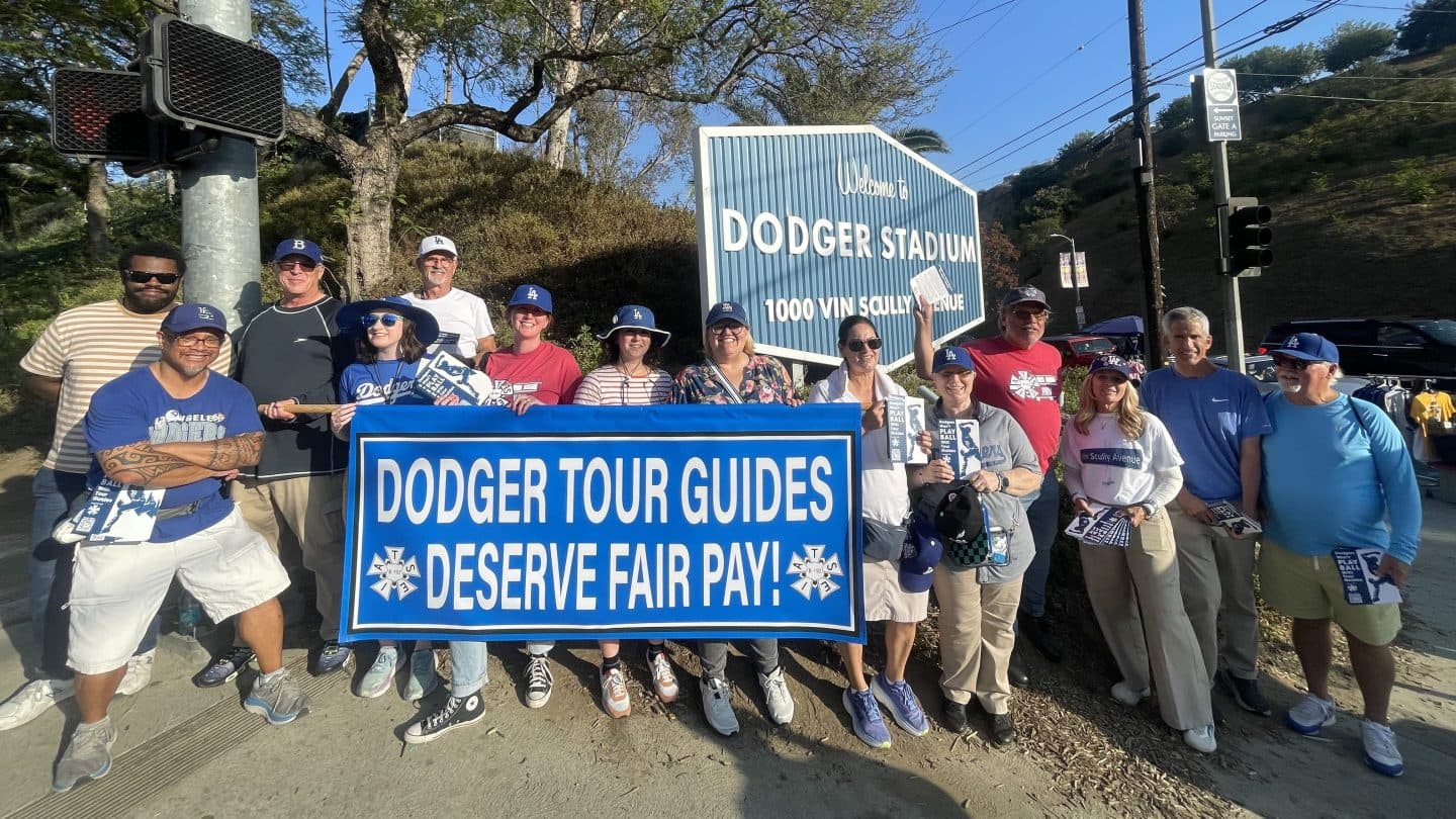 Dodgers Stadyum Turu Rehber Broşür Padres Oyunu