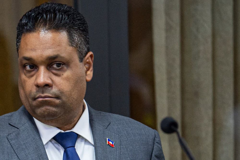 Haiti'nin yeni geçici lideri Laurent Saint-Cyr kim?