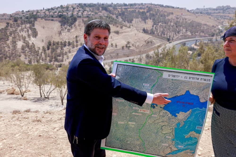 İsrail'in Smotrich Batı Şeria'da E1 yerleşim genişlemesi arıyor