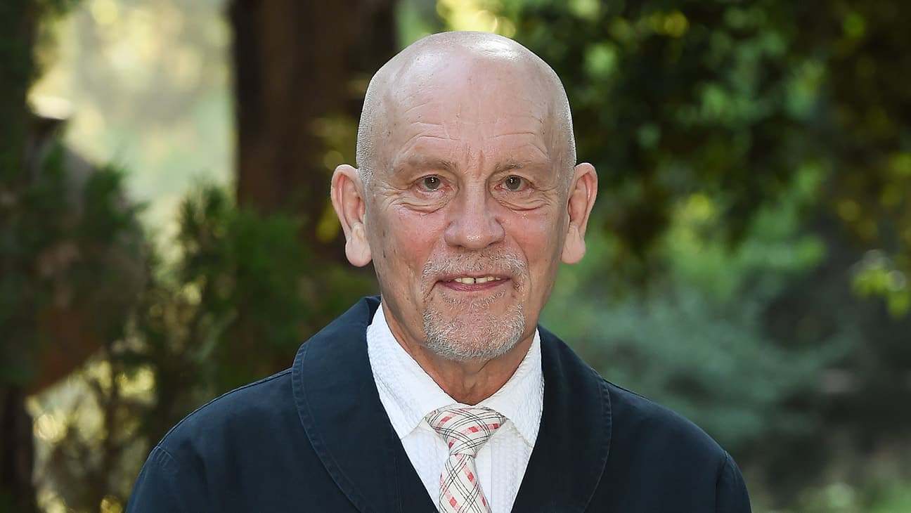 John Malkovich 'Bad Monkey' Sezon 2'ye katıldı