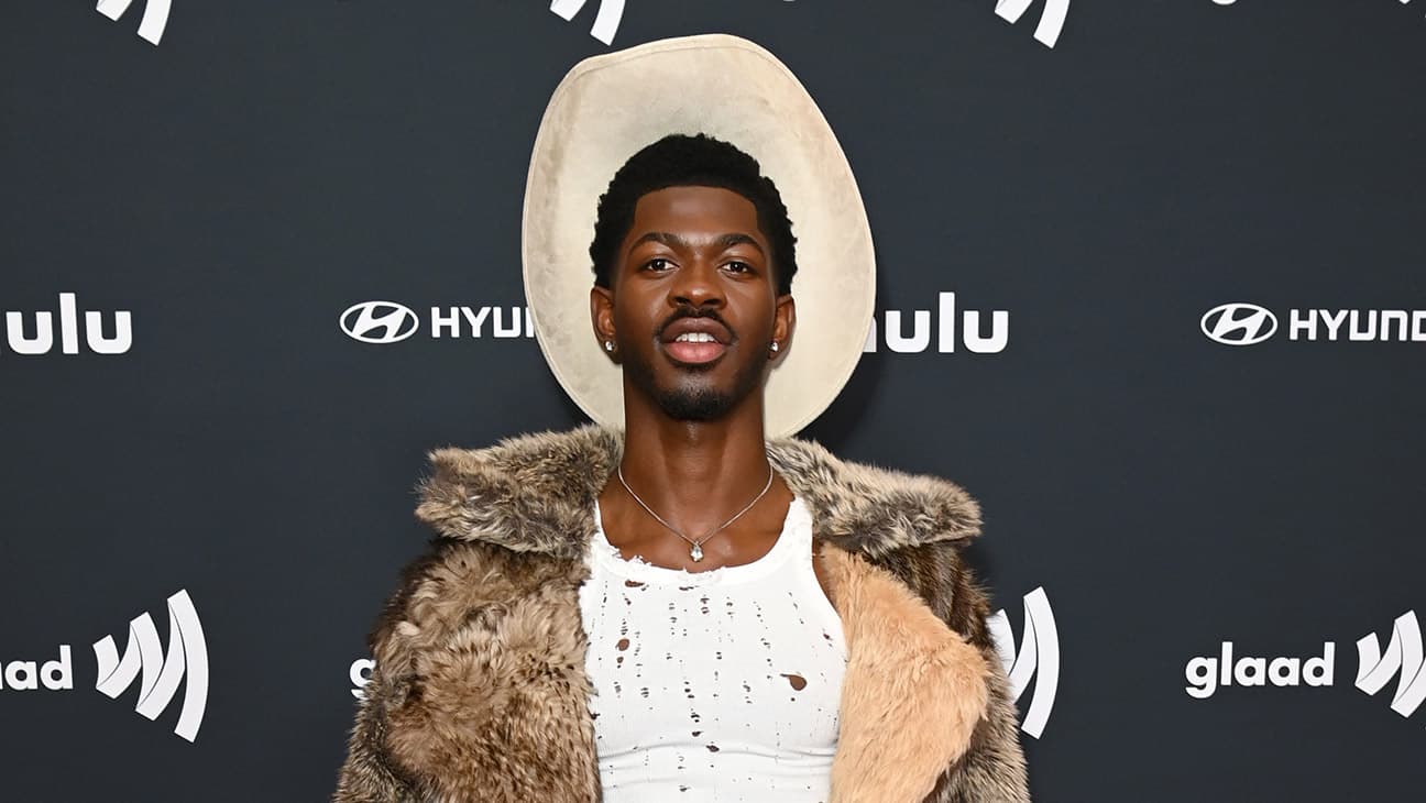 Lil Nas X tutuklama ve hastaneye yattıktan sonra hala hapsedildi