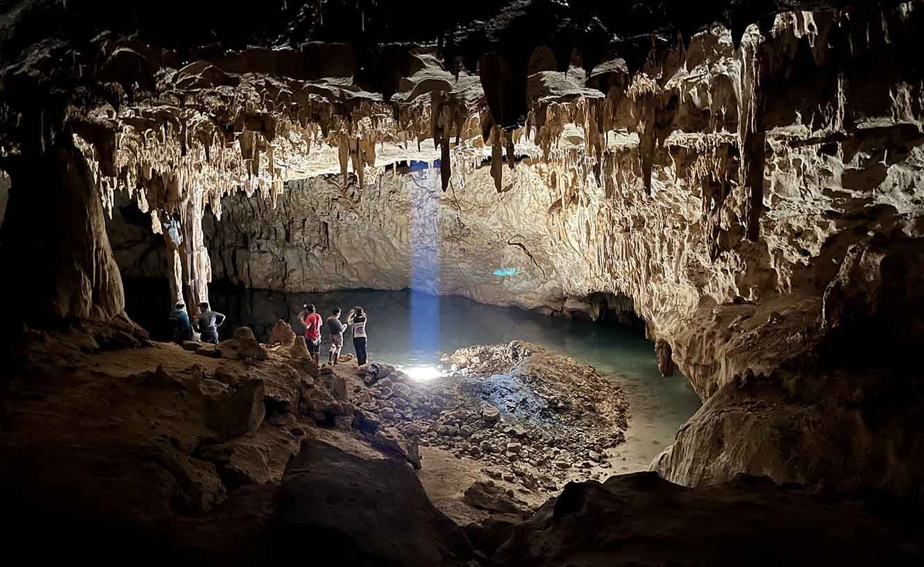 Maya medeniyetinin gizemli düşüşüne ilişkin yeni ipuçları, bir Yucatán mağarasının derinliklerinde ortaya çıkarıldı