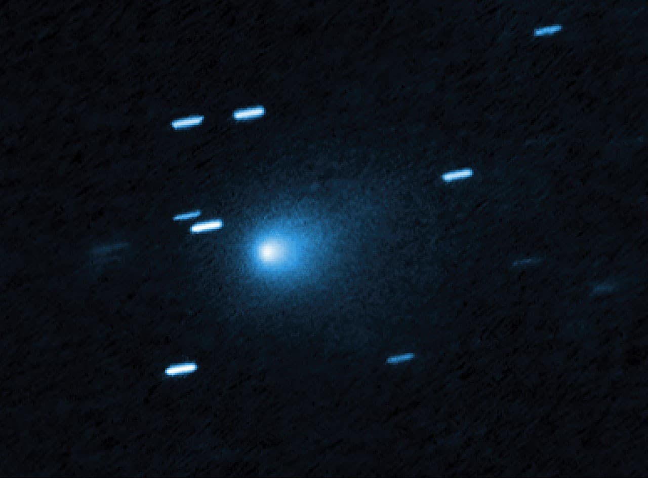 NASA Misyonları Yıldız Yıldız Kuyruklu Yıldızı çalışırken Hubble, Boyut Tahmini Yapıyor
