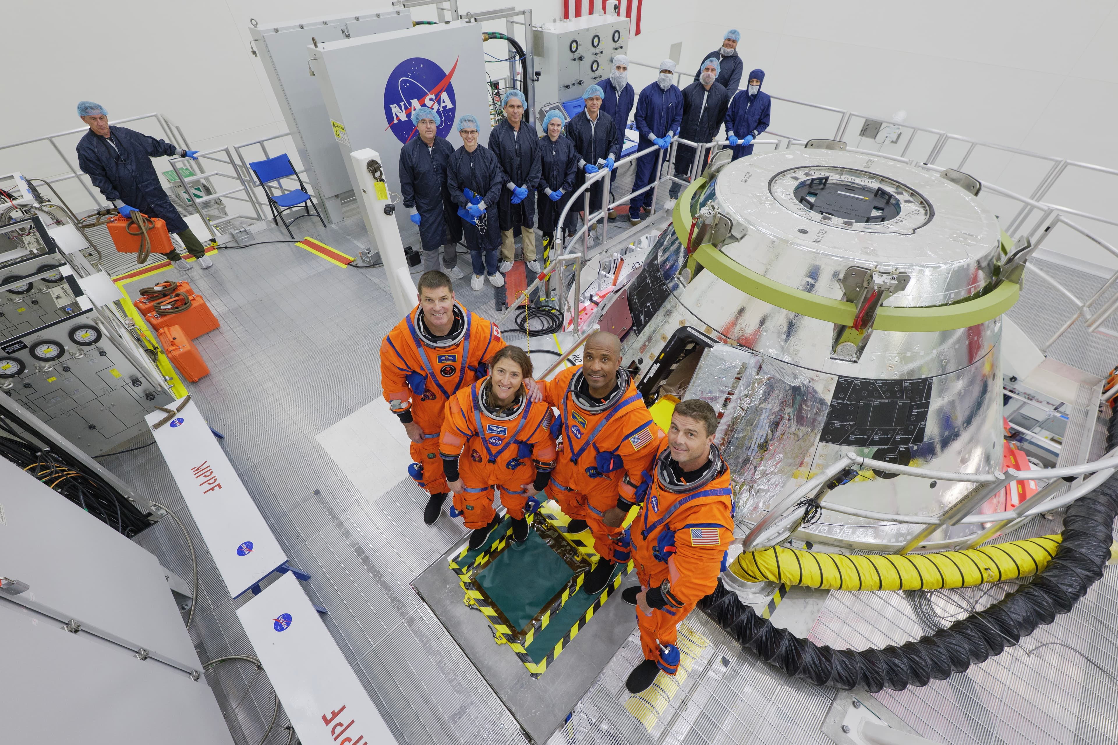 NASA'nın Artemis II Mürettebat Trenleri Orion