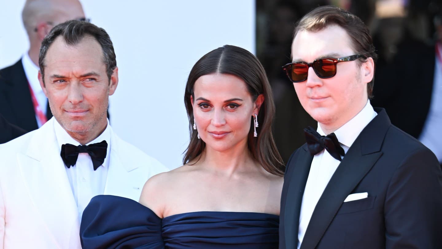 Paul Dano ve Jude Law'un 'Kremlin Sihirbazı' Venedik Dünya Prömiyeri