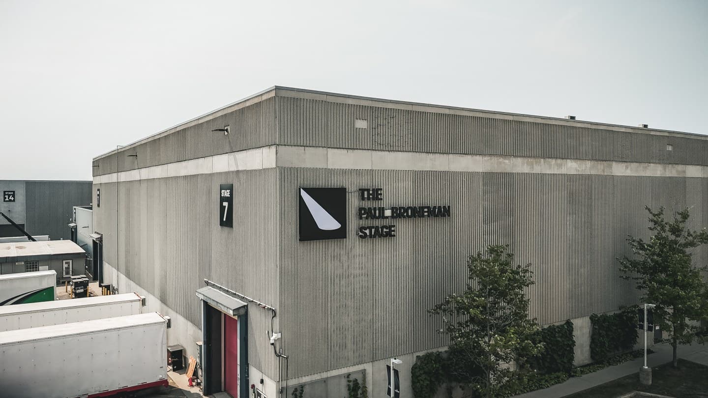 Pinewood, geç Paul Bronfman'dan sonra Toronto Soundstage'ı isimlendiriyor