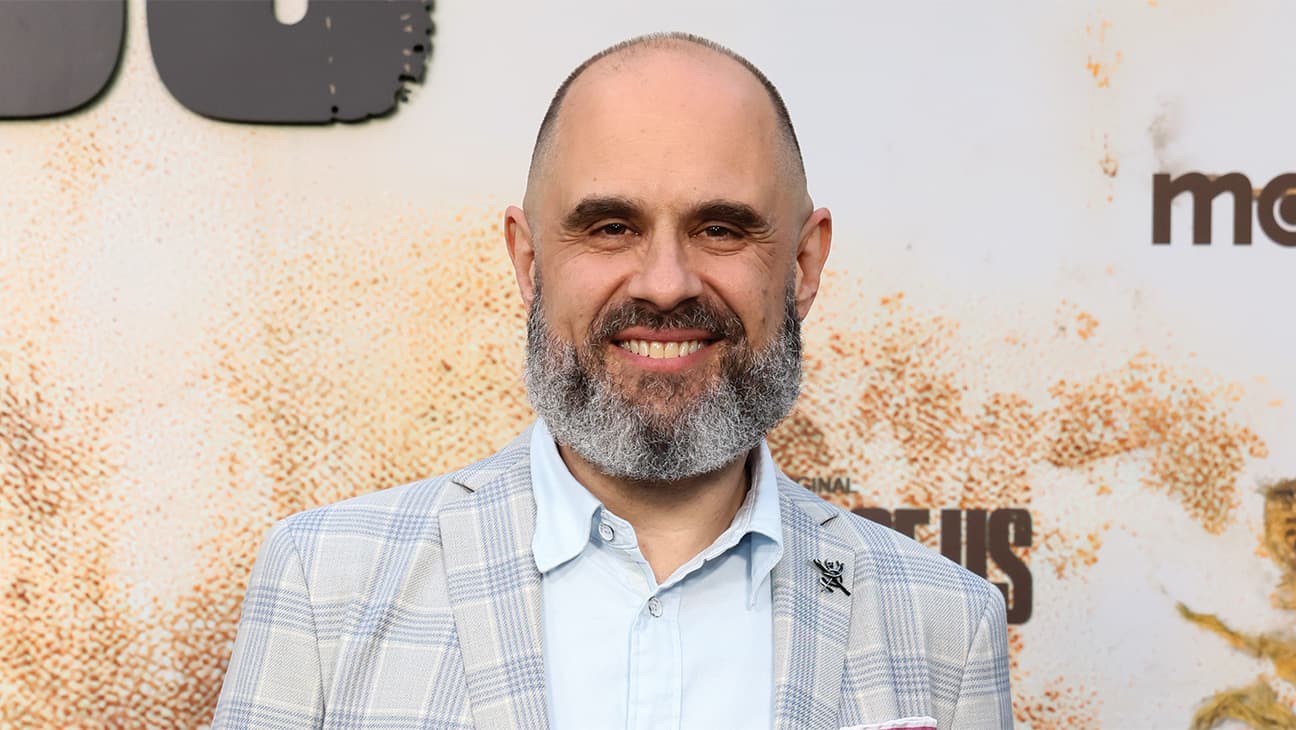 'The Last of Us' showrunner Craig Mazin'i yazarken, 3. sezonu yönetiyor