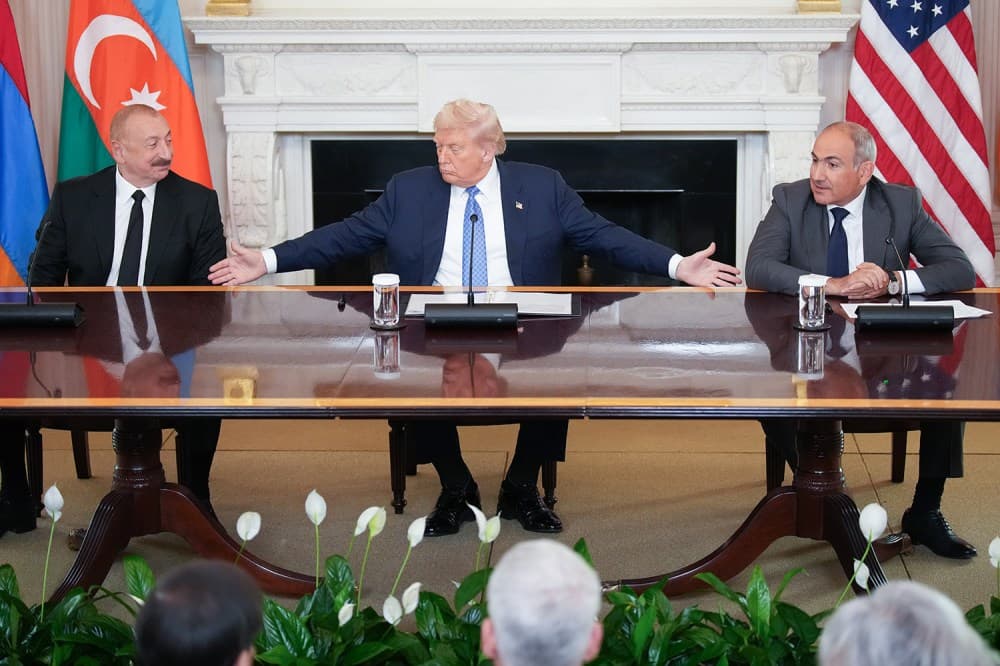 Trump'ın Ermenistan-Azerbaycan Barış Zirvesi, belirsizlik ortasında ilerleme sağlar
