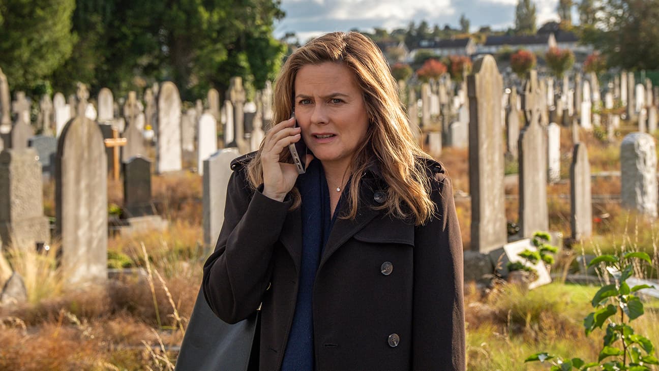 Alicia Silverstone'un 'İrlanda Kanı' 2. sezon için yenilendi