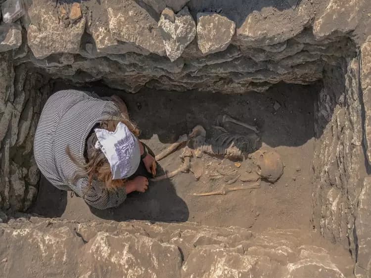 Arkeologlar, 9000 yaşındaki "Ölülerin Evi" nin Neolitik kent çatalhönuk'ta ortaya çıkarılmadığı kanıtı diyor