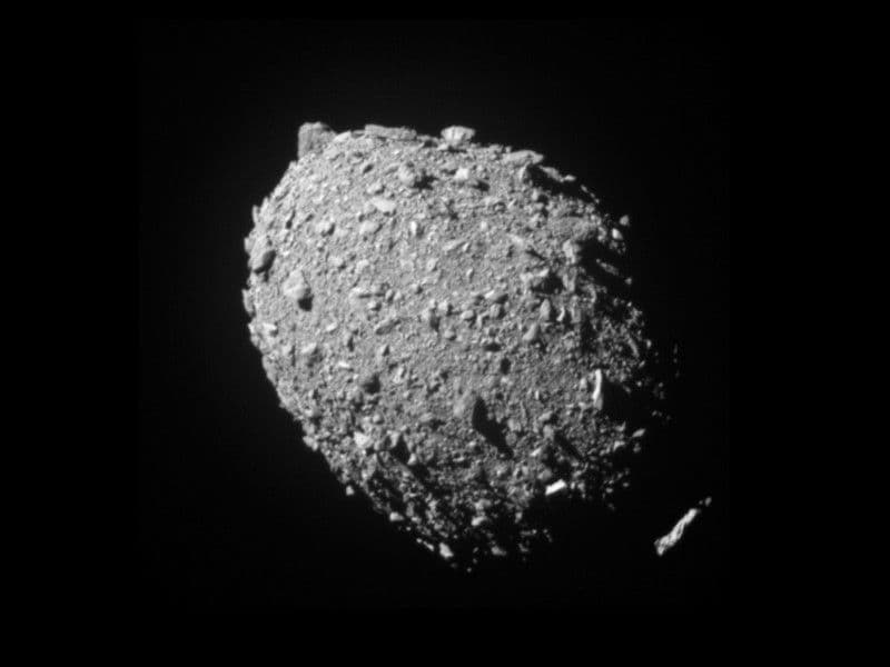 Asteroit sapması başarısız olduğunda: Anahtar deliği etkisi, Tehlikeli Uzay Kayalarını Dünya ile Çarpışma Kursuna Nasıl Geri Gönderebilir?