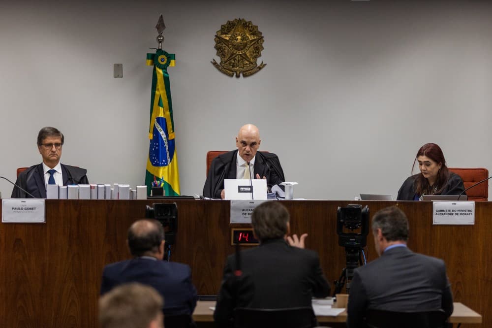 Bolsonaro darbeyi planlamaktan hüküm giymiş