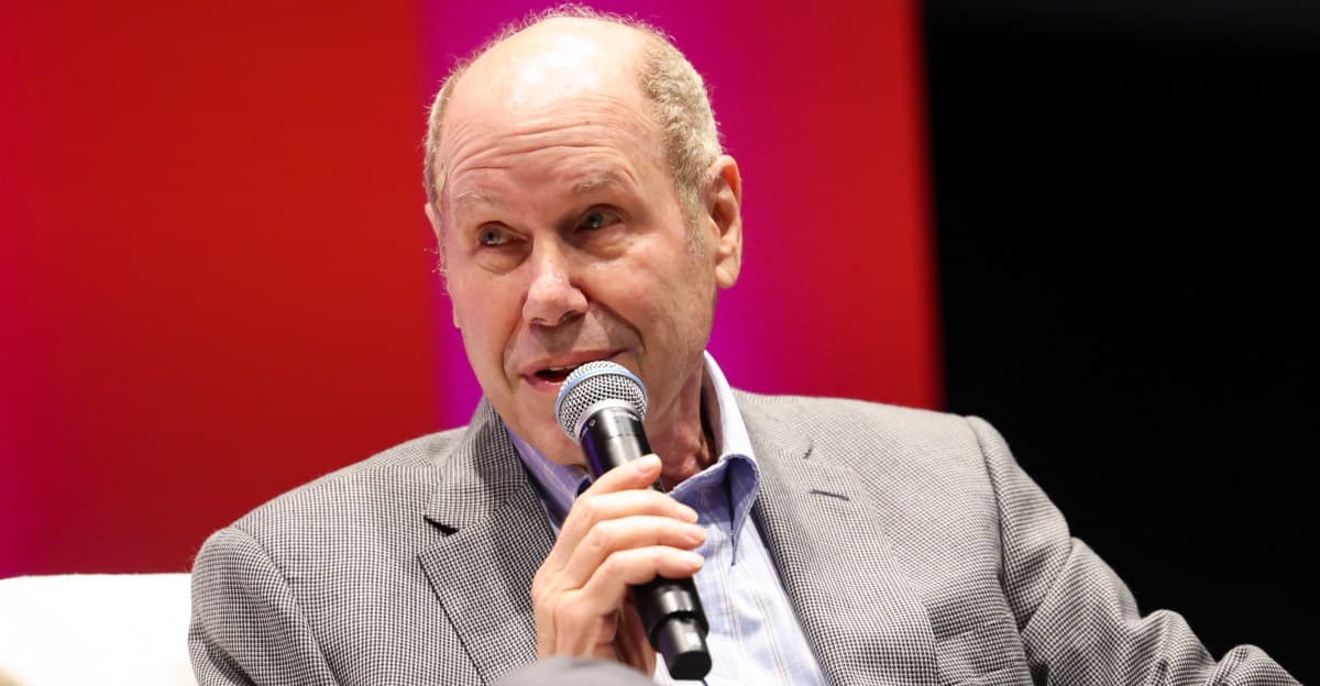 Eski Disney CEO'su Michael Eisner, FCC'nin tehditlerini “kontrol dışı gözdağı” olarak adlandırıyor
