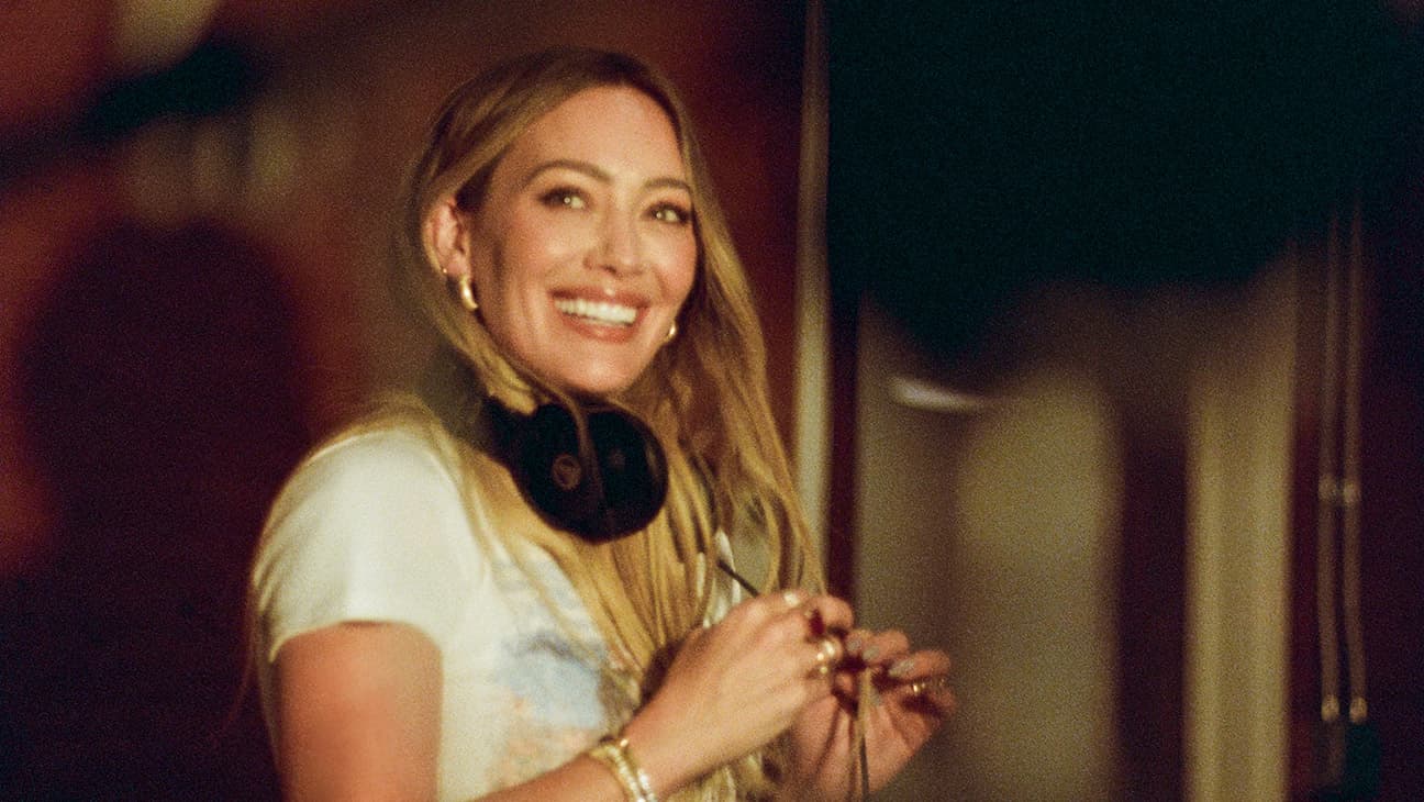 Hilary Duff müziğe geri dönüyor, Atlantik ile ilgili kayıtları imzaladı
