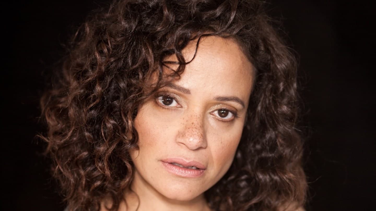 Judy Reyes, ABC'de 'Scrubs' canlanması için hazırlandı