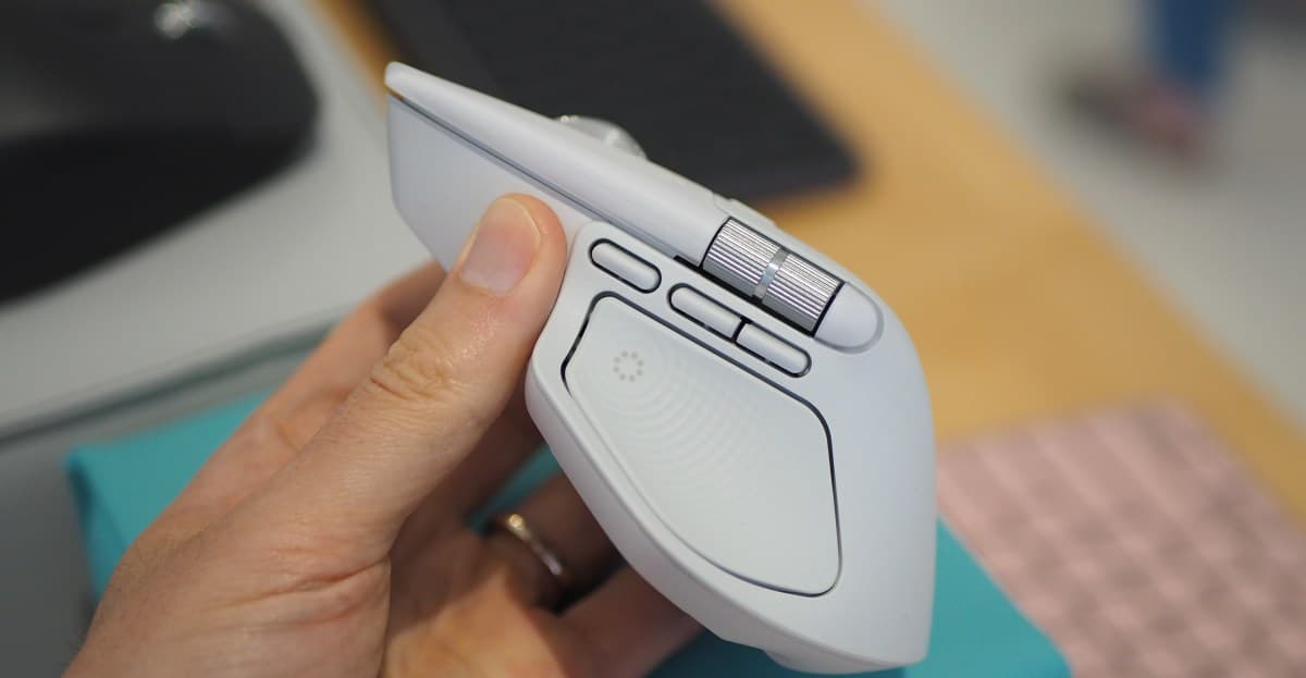 Logitech'in MX Master 4, çoğunlukla eğlence için dokunsal geri bildirim ekliyor