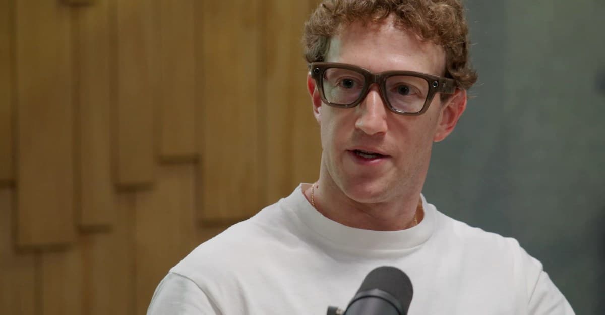 Meta'nın etkileyici yeni Ray-Ban ekran gözlüklerini denemek için Mark Zuckerberg ile oturdum