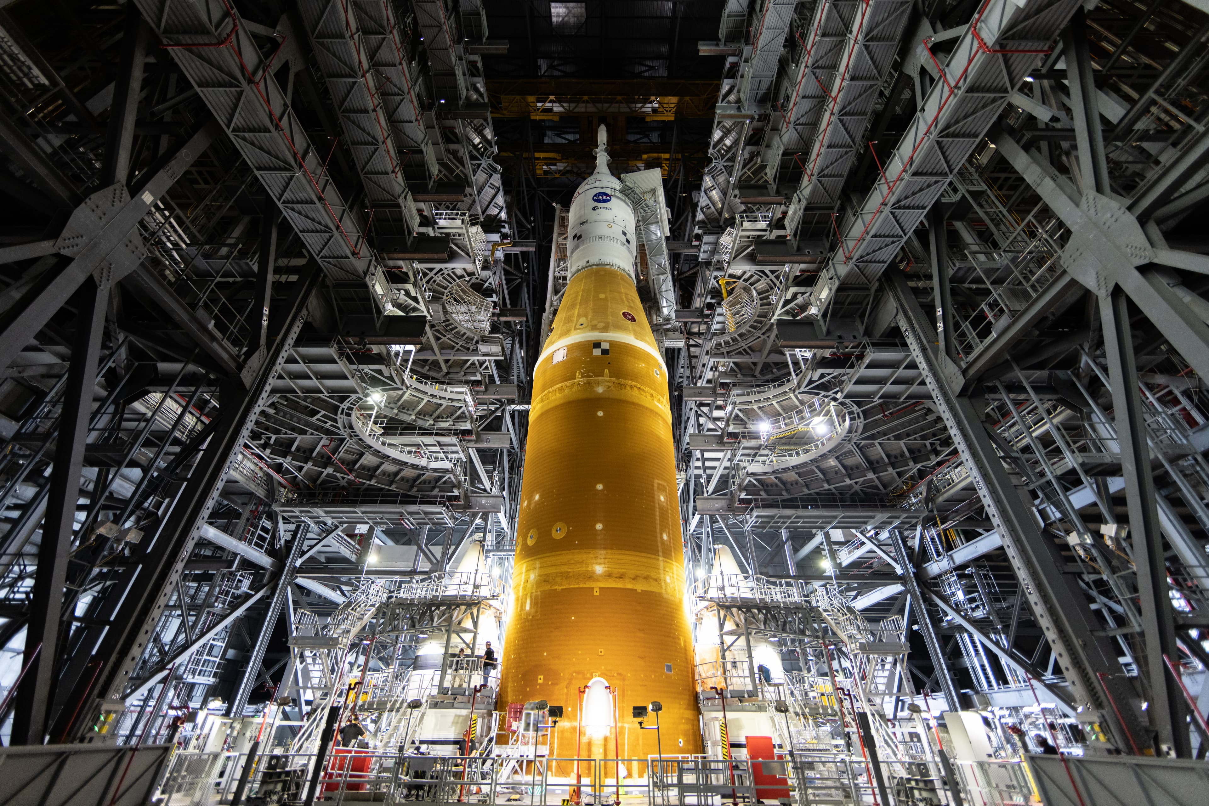 NASA medyayı Kennedy'de Artemis Moon Rocket, Spacecraft'ı görüntülemeye davet ediyor