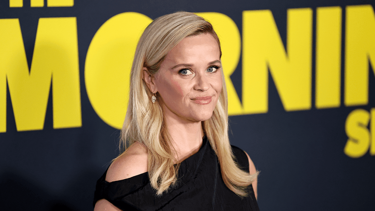 Reese Witherspoon Paparazzi nedeniyle LA Post-Divorce'da yaşıyor