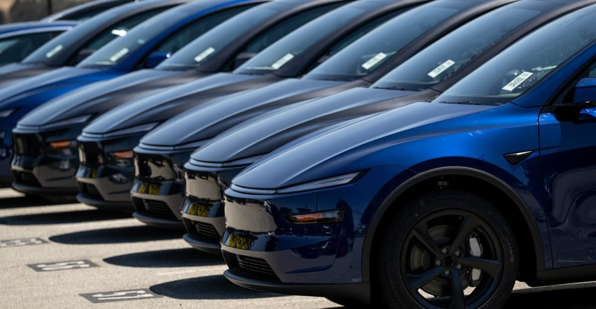 Tesla, elektrikli araç satışlarındaki düşüşe kısa süreli kiralamalarla karşı çıkıyor
