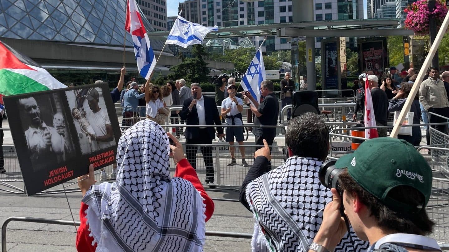 Toronto Film Fest 7 Ekim Doc'ta Protesto