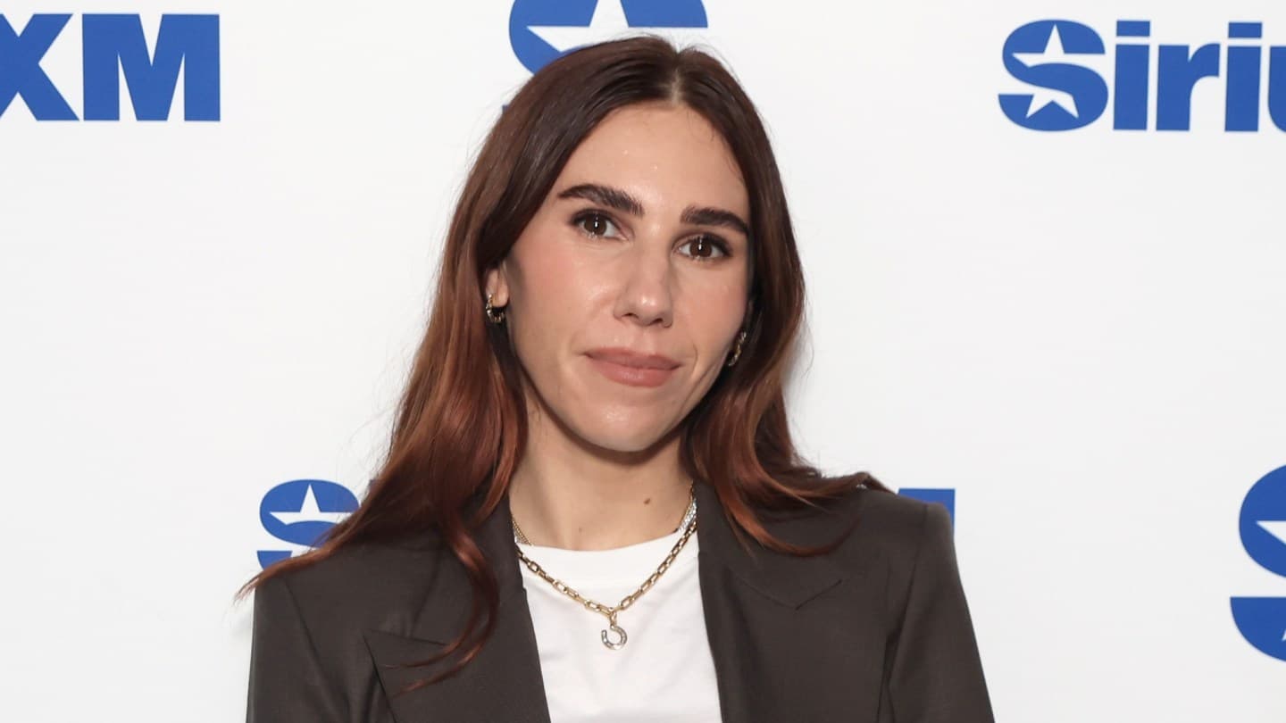 Zosia Mamet, yeni kitaptaki vahiyden sonra Matthew Weiner hakkında yorumlar