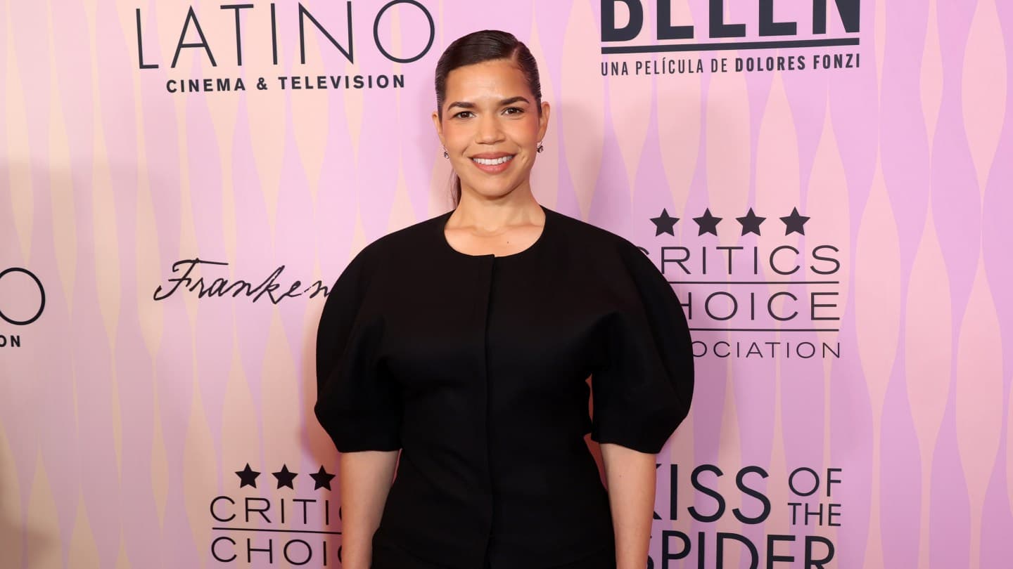 America Ferrera, Hollywood'a Siyasi Anlarda Cesaret Bulması Çağrısında Bulundu