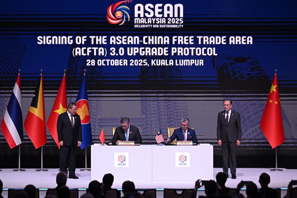 Çin, Trump'ın Ticaret Savaşına Karşı ASEAN ile Serbest Ticaret Anlaşmasını Genişletiyor