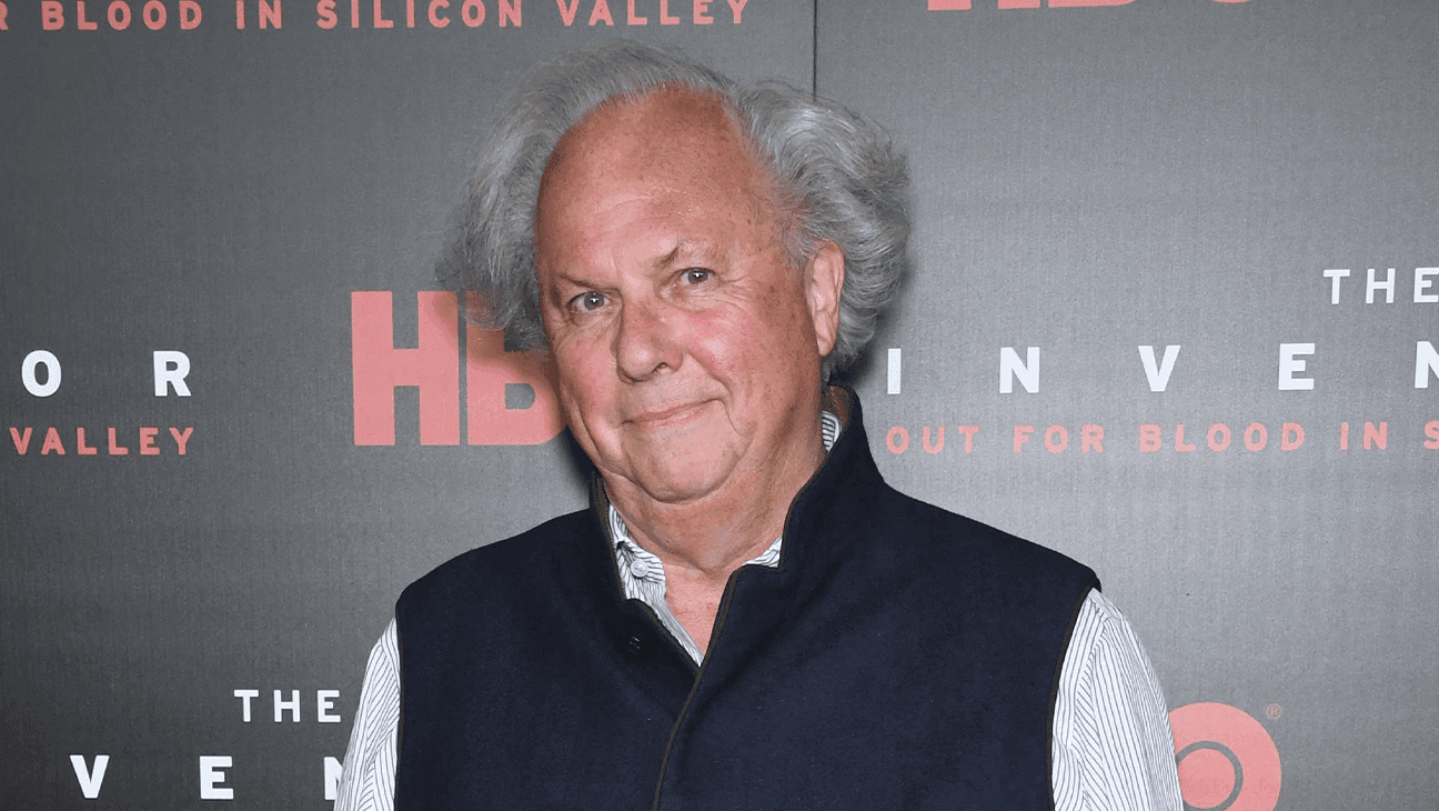 Graydon Carter, Satışlar Kapanırken Air Mail Editörlüğünden Vazgeçti