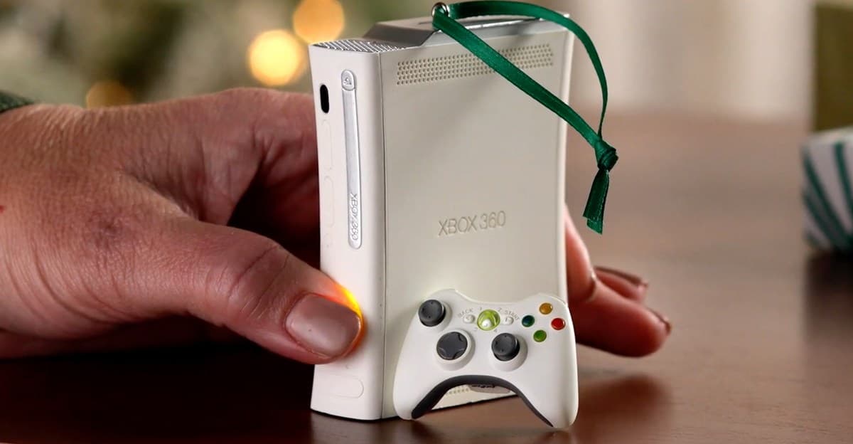 Hallmark'ın parlayan Xbox 360 süsü Halo temasını canlandırıyor